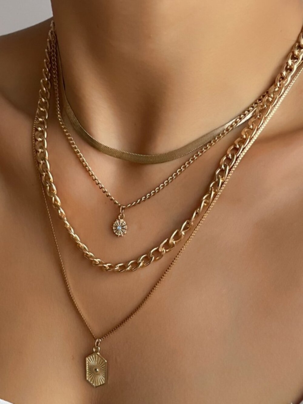 ✨"Sol" Multi-Layer Sunburst Pendant Necklace✨